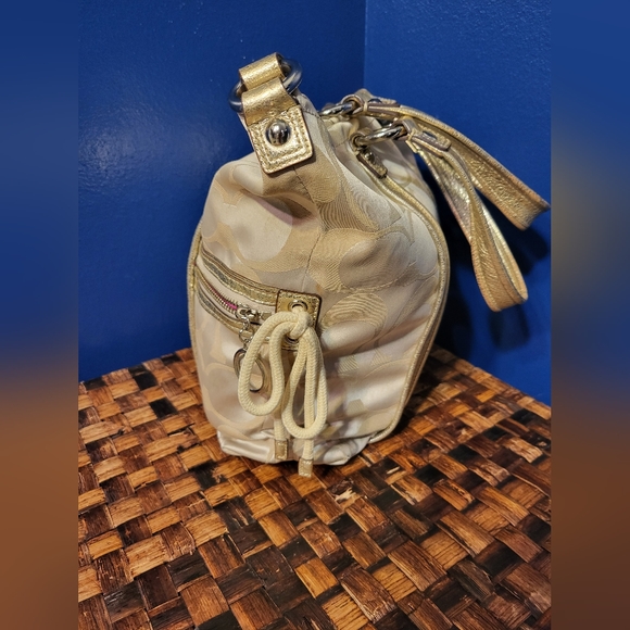 Gold Coach Purse - Picture 8 of 11